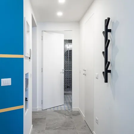 Apartment 5' From Metro Lima, Design