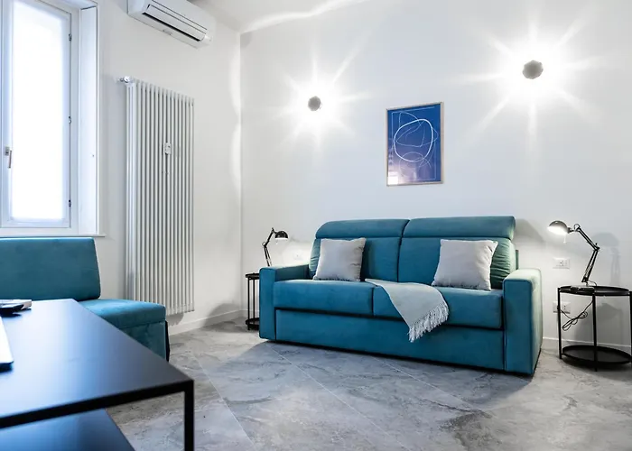 5' From Metro Lima, Design شقة *